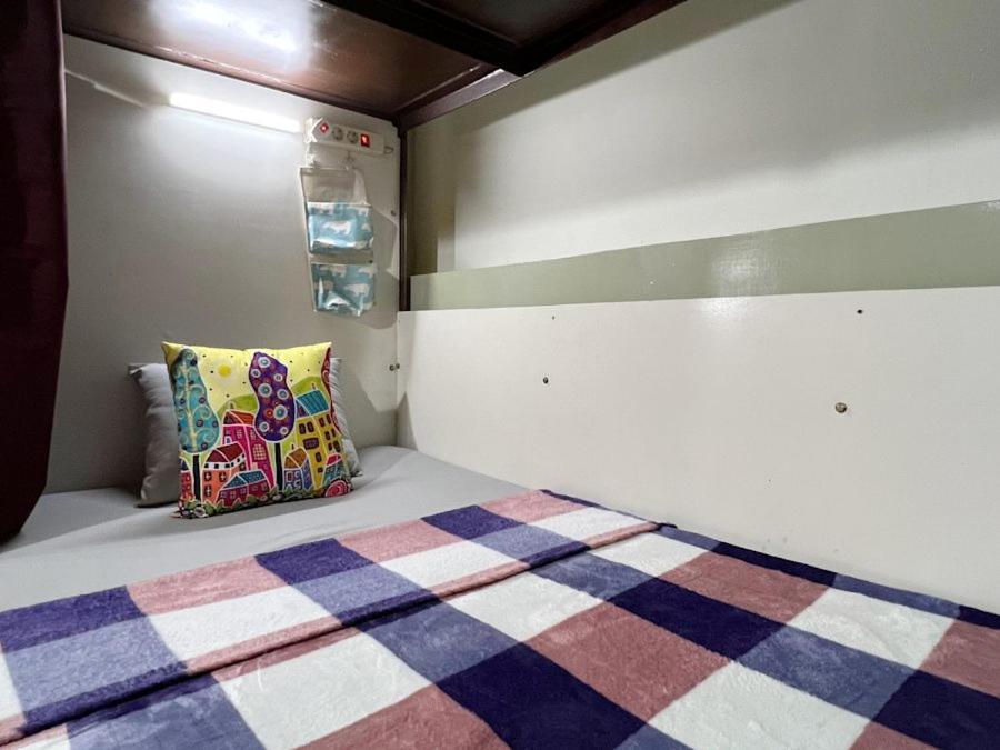 Mador Malang Dorm Hostel Екстериор снимка