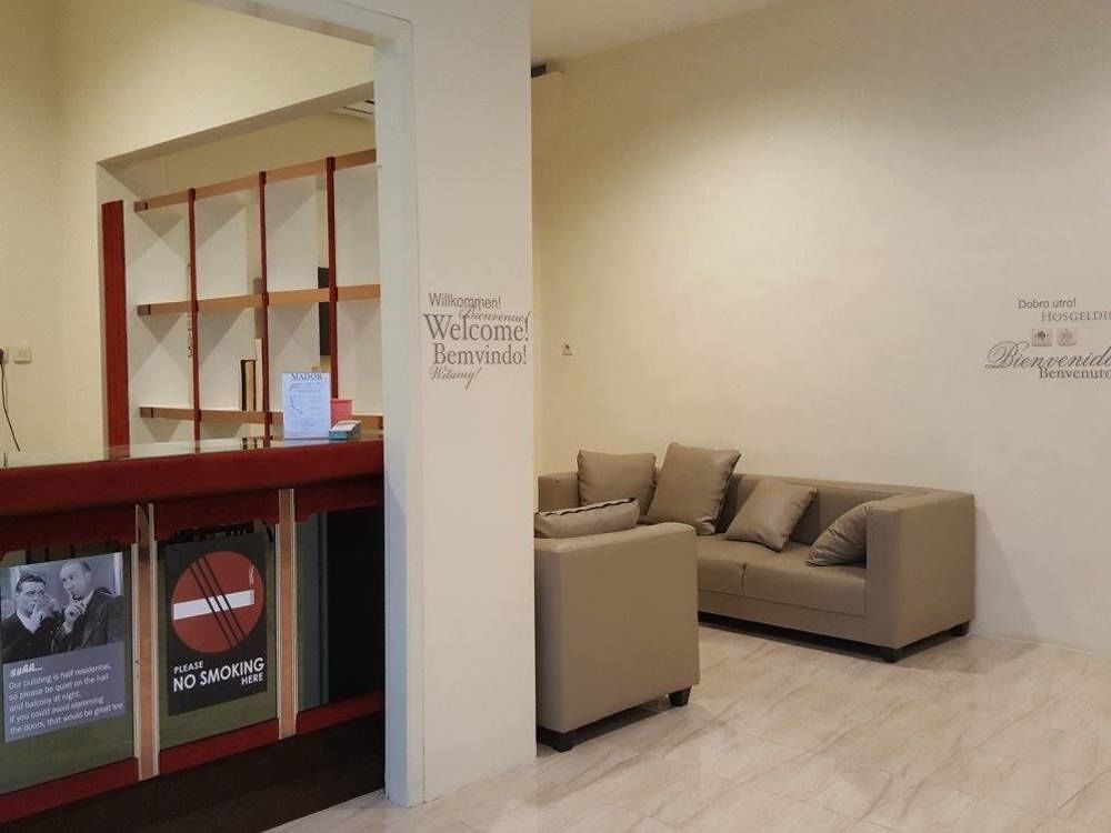 Mador Malang Dorm Hostel Екстериор снимка