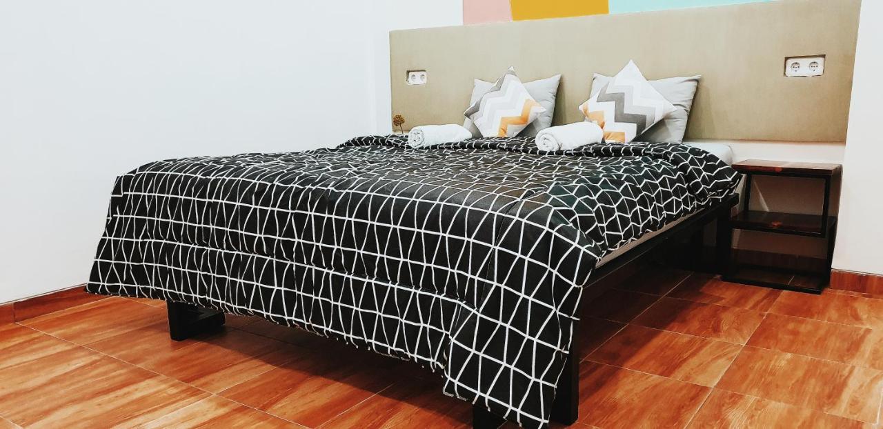 Mador Malang Dorm Hostel Екстериор снимка