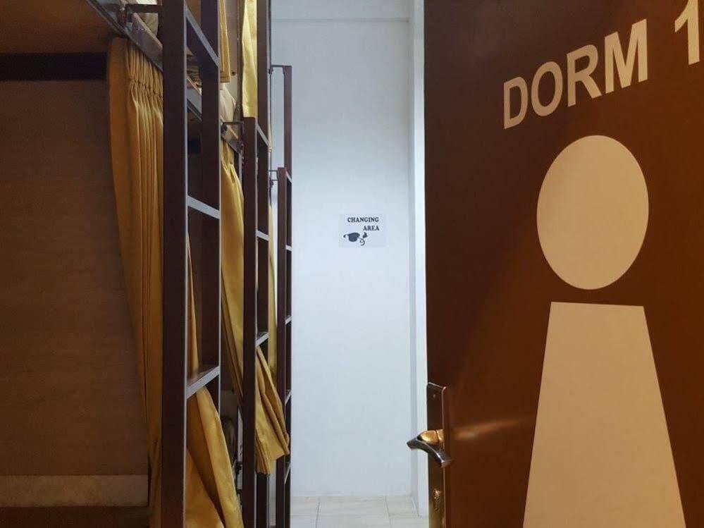 Mador Malang Dorm Hostel Екстериор снимка